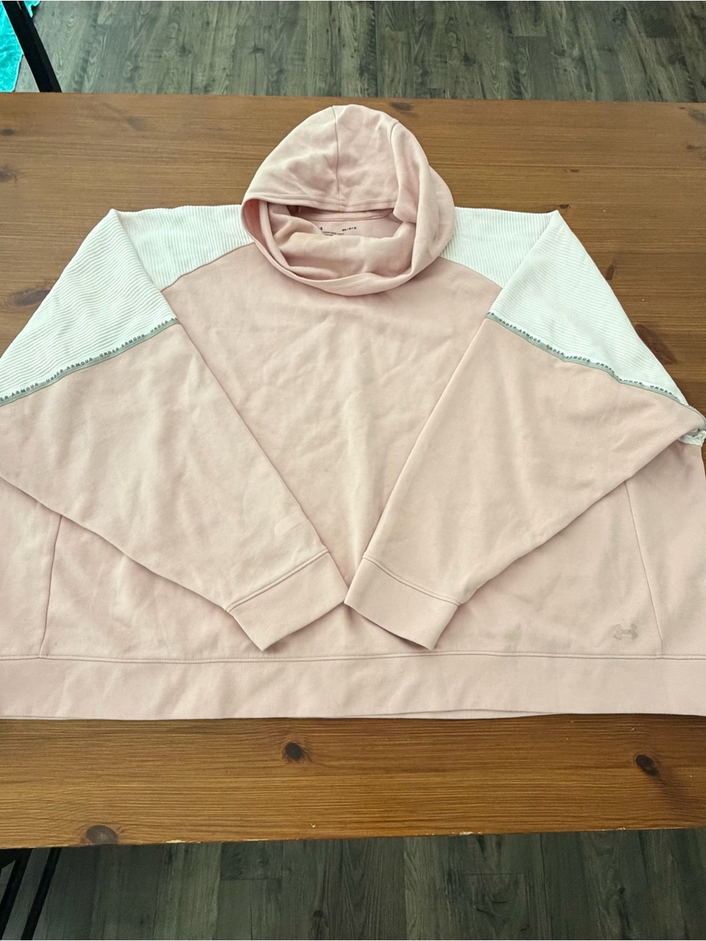 Under Armour Oversized Loose Fit Pink & White Hoodie - Medium